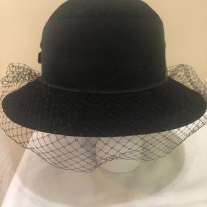 Vintage Betmar Womens Wool Fedora with veil